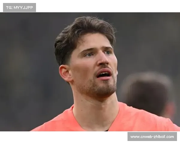 多特门将科贝尔扑救关键单刀，保持零封战绩